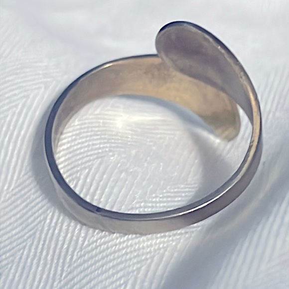 Vintage Expandable Las Vegas Souvenir Ring - Picture 3 of 4